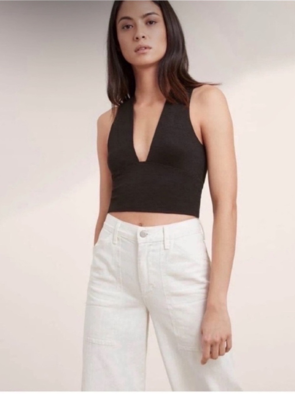 Aritzia Wilfred Free Valeria Plunge Black Crop Top
